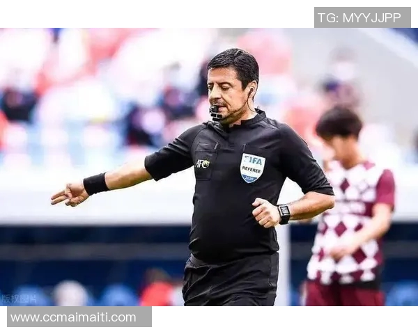 南京篮球队整体压制革新之路：从战术调整到团队协作的全方位提升