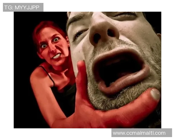 足球明星搞怪视频合集让你捧腹大笑的精彩瞬间与趣味花絮大盘点