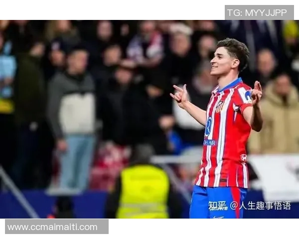 足球明星私下聚会打牌揭秘幕后趣事与友谊瞬间